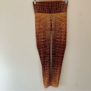 Niyama Sol Leggings Womens Sz. M Gold Crocodile Ankle Yoga Active Athleisure
